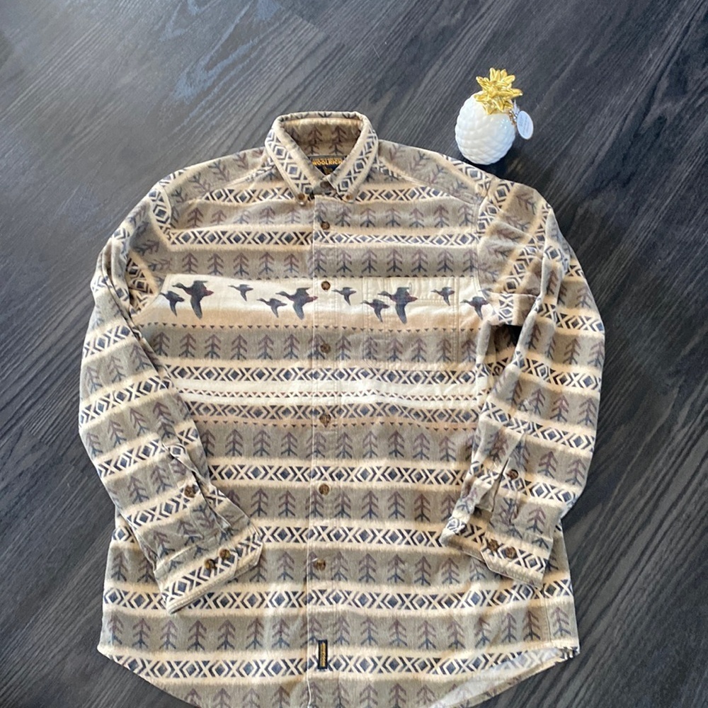 🍍John Rich and Bros /WOOLRICH🍍 no size tag pit to pit 19” length 27”🍍E-1